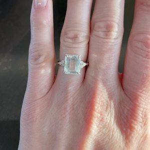 3 carat aquamarine ring (Ross Simon)